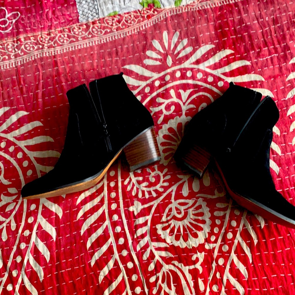 Size 9 bootie